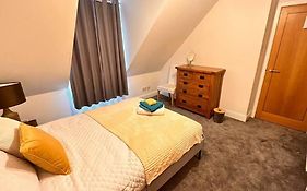 Hidden Gem:4Bedroom In The City
